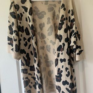 Women’s short sleeve leopard cardi